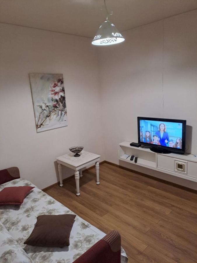 Apartment In Tbilisi Koko Exteriör bild